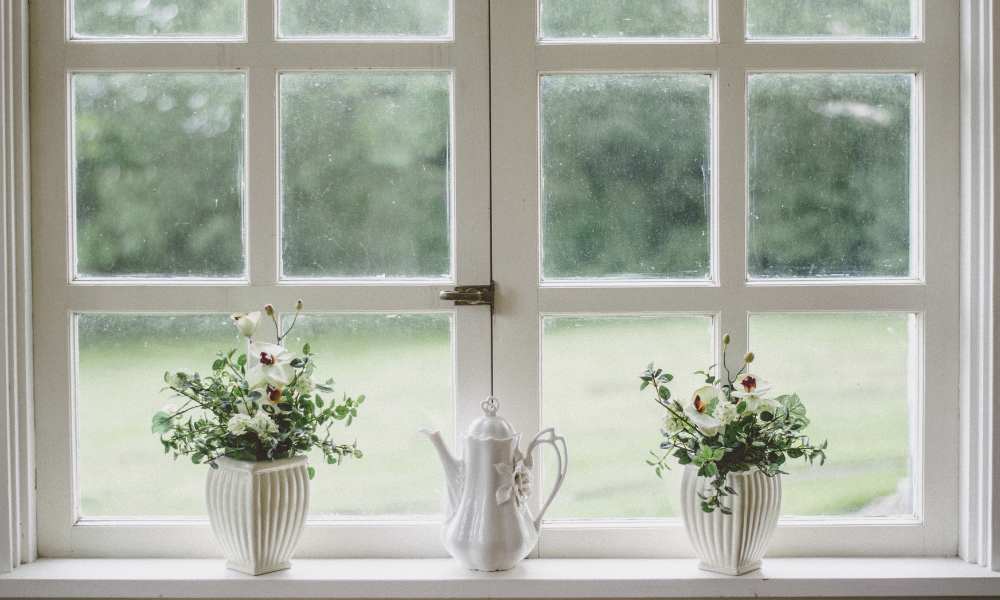 Vinyl vs. Wood: Which Window Replacement Material Is Best?
